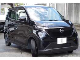 年式相応ですが、納車時にはできる限りキレイに納車させていただきます。どうしても気になるところ等ありましたら、低価格にてお直しいたしますので、何なりとお申し付けください。