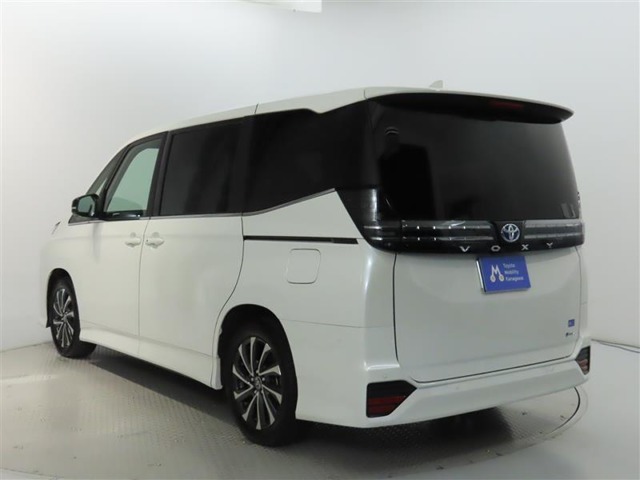 お客様のカーライフを十分にお手伝いさせて頂く為、中古車の販売は県内及隣接都県とさせて頂いております。どうぞご了承下さい。