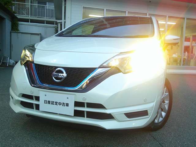 ※LEDヘッドライトへの交換はスタッフまでお問合せ下さいませ。