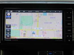 パナソニック製ストラーダナビを装備♪