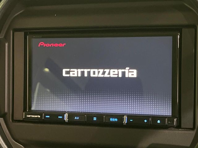 【ナビゲーション】目的地までしっかり案内してくれる使いやすいナビ。Bluetooth接続すればお持ちのスマホやMP3プレイヤーの音楽を再生可能！毎日の運転がさらに楽しくなります！！