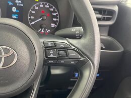【アダプティブクルーズコントロール】高速道路での長距離走行が楽に！！自動で速度を保つクルーズコントロールが、衝突軽減システムと連携し、前方の車両を感知して車間を保つように速度調節してくれます！！