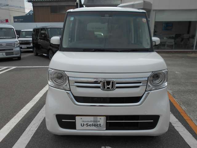 車体色は、プラチナホワイトパールです☆
