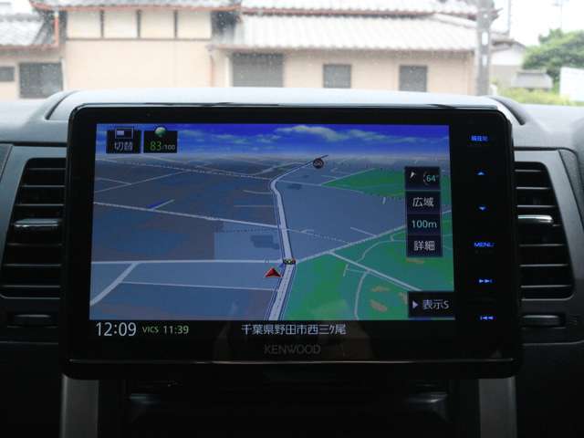【地デジ視聴可能】ナビ搭載です☆Bluetooth接続も可能☆