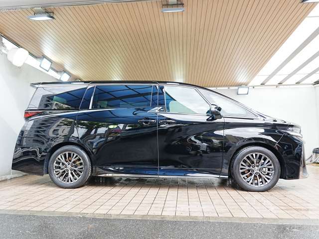 全国各地、お車納車できます！！車庫証明や面倒なお手続きも代行できます。初めてのご購入も安心できるように、丁寧にご説明致します。詳細写真もメールでお送りすることも可能ですのでお気軽にお申し付けください。