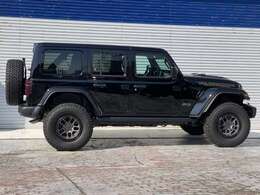 在庫車続々入庫致します！JEEPラングラー,グラディエーターお気軽にお問い合わせ下さい。TEL0120-830-188
