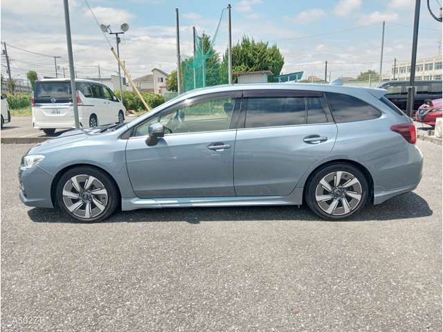 展示車輌は全て走行距離実走行の中古車です。※メーターの改ざんは行いません。