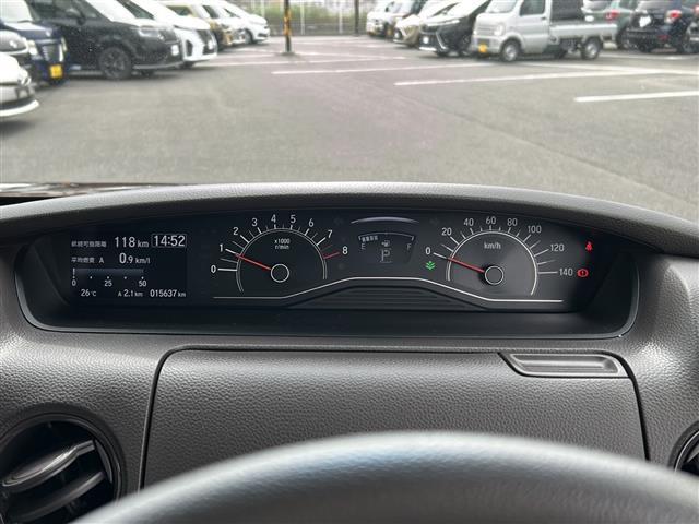 【スピードメーター】メーターがシンプルで見やすく運転しやすいですね！