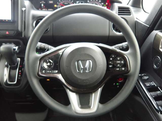 購入後も末永いお付き合いを♪アフターサービスもお任せください！車検整備・買取下取・事故・保険など幅広くご対応致します！