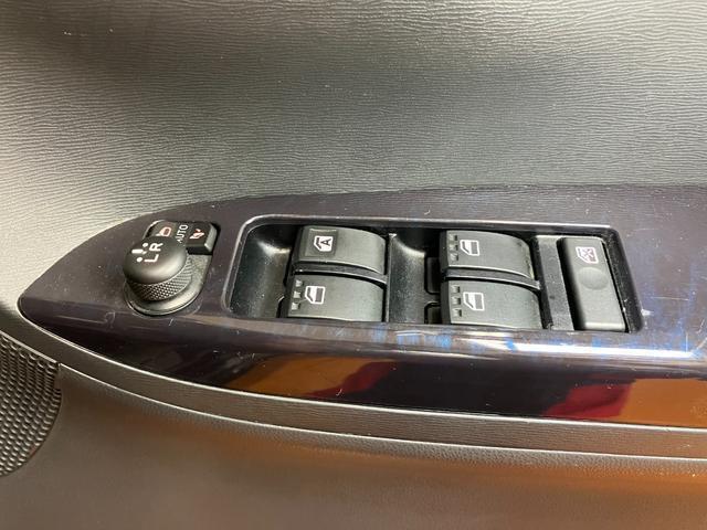 電動格納ミラー、パワーウインドウ