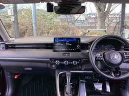 フロントガラスが大きく、ワイドな視界で運転もしやすくなるように、設計されています。