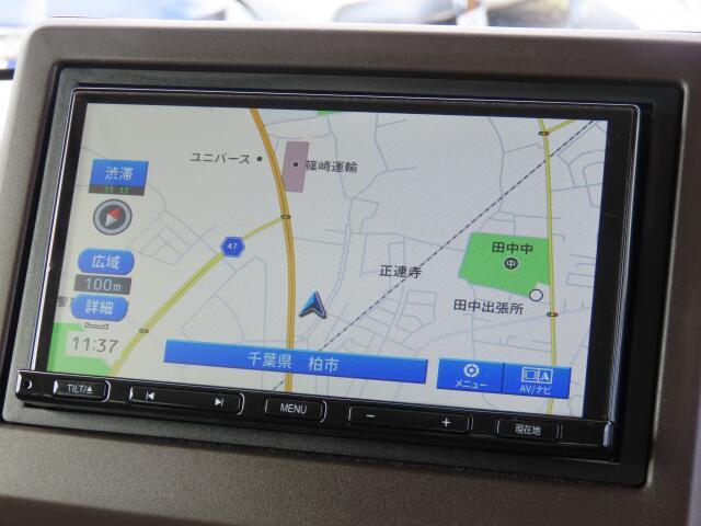 メモリーナビ装備で、知らない場所もあっという間に検索♪ちょっとしたお出かけや旅行もこれでバッチリですね。