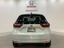 Honda認定中古車 U-Selectは3つの安心をお約束します。　1　Hondaのプロが整備した安心。 2　第三者機関がチェックした安心。　3　購入後もHondaが保証する安心。