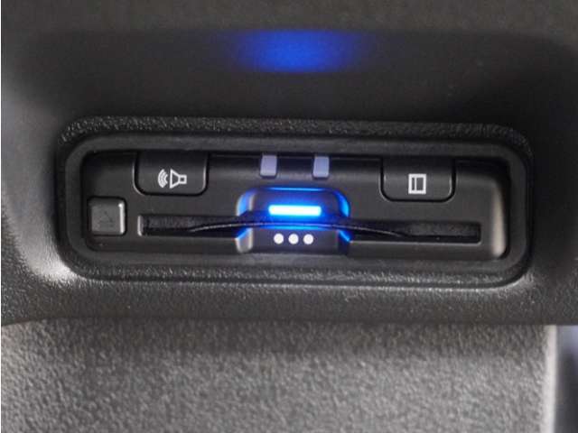 【ETC車載器】高速道路のご利用時にとても便利なETC車載器。セットアップ(費用別途)後にお渡ししとなります。