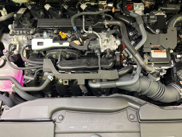 親切・丁寧な専門メカニックスタッフが応対！・車検・点検整備・事故等の修理などアフターサービスも安心。お車のカスタマイズもネクステージのサービススタッフまでご相談ください！