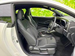 「この車の写真をもっと見たい」「状態が気になる」「この装備はついている？」どんな小さな疑問でもお気軽にお問い合わせください！