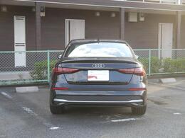 当店はアウディフォルクスワーゲンリテールジャパンの取扱車両でしたら、どちらの店舗のお車でもお取り寄せ可能です。