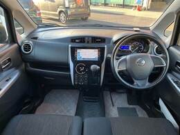 今の軽自動車は室内のスペースを広くとって作られています。このくらいのスペースがあれば運転もノンストレスではないでしょうか♪