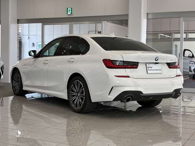 BMWを熟知したメカニックよる100項目の納車前点検☆ドイツ本国と同様の教育・訓練を受けたBMW専門メカニックが100項目にも上るポイントを徹底的にチェックいたします。