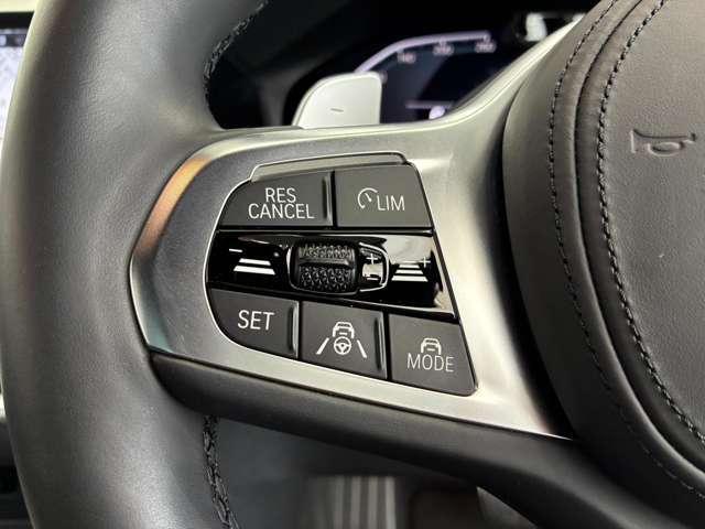 アクティブクルーズコントロールは前車追従式のクルーズコントロールです。渋滞時にも便利です。