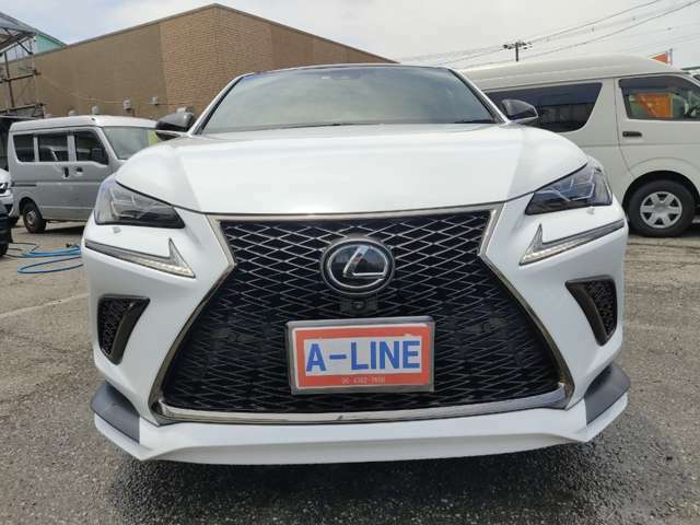 弊社「A-LINE」の語源は、「お客様と自動車(Auto mobile)の素敵な出会いをつなぐ（LINE)」です。世界に1台しかない車をあなたに届けます。