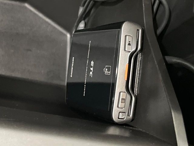 【ETC】高速道路の料金所をストレスなく通過！話題のスポットやサービスエリアに多い「スマートIC」利用時は必須のアイテムです。当店でセットアップを実施、ご納車当日からすぐにご利用いただけます！