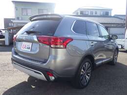 お車をお探しの方は、香川県高松市三名町662-2空港通り (国道193号)沿いにある『香川三菱自動車・クリーンカー空港通り』にお越しくださいませ。