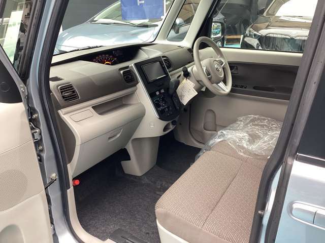 室内クリーニング済み。次にお車に乗られる方に快適に乗って頂けるよう清掃にもチカラを入れております。