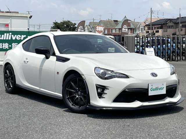 【拠点所在は陸運局指定工場】ガリバー関東商品化センター内で運営していますので、プロの整備士・検査員の厳しい目でスポーツカーのコンディションチェックを行っています。