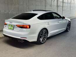 気になるキズや凹みなどもなく、とてもキレイなコンディションです！