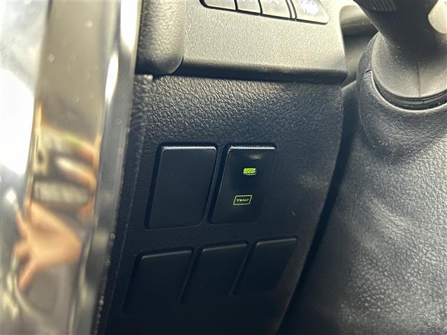 【運転席操作部】快適なドライブを楽しむための機能が装備されています！運転席から触れるので、使いやすいです！除菌プランいれていただくと、さらに清潔で安心していただけます！