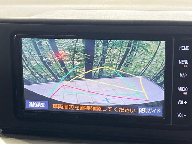 【バックカメラ】駐車時に後方がリアルタイム映像で確認できます。大型商業施設や立体駐車場での駐車時や、夜間のバック時に大活躍！運転スキルに関わらず、今や必須となった装備のひとつです！