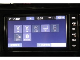 CD・DVD・SDオーディオ・Bluetoothオーディオ再生可能。SDカードへの音楽録音も可能。フルセグTV視聴可能。