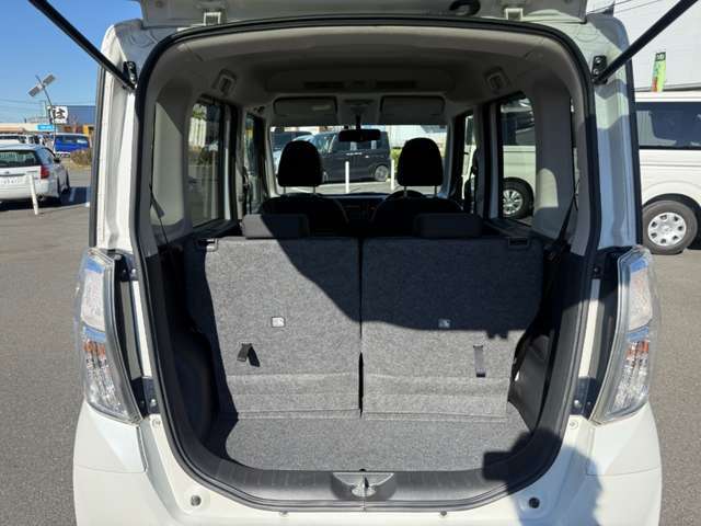 自社陸運局認証工場完備！国家資格車検検査員資格を持った整備士。納車後もご安心頂けます♪点検や車検・保証修理お任せ下さい！！！