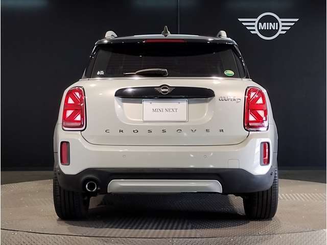 業界屈指の車両検査専門会社「AIS」による「安心・安全」のお車選びが出来るように公平な第三者機関として厳正な「車両検査」を行っております。