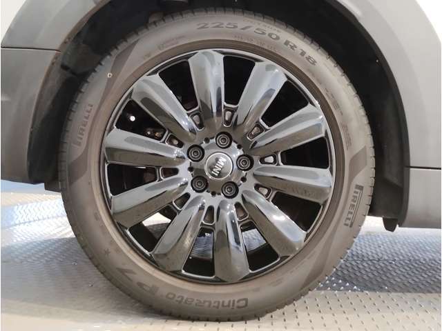 ☆お洒落は足元から☆洗練されたデザインのアルミホイール☆フリーダイヤル：0078-6002-210897迄】お問合せ下さいませ！