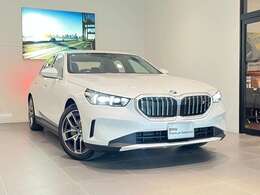 ファイナンス商品もお任せください。オートローンのお見積り・自動車保険のご相談等、お客様のご要望に沿ったご提案をさせていただきます。当社スタッフまでお申し付けください。