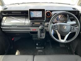 【インパネ全体】全方位で視界が広く、高い目線で運転もしやすいです！