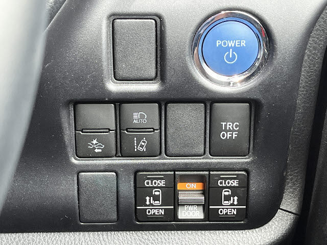 国内全メーカーの新車をお安く販売可能☆ディーラーさんより安く新車を購入したい！そんなあなたに自信を持ってご案内致します！トヨタ新車在庫有り多数ご用意出来ます。