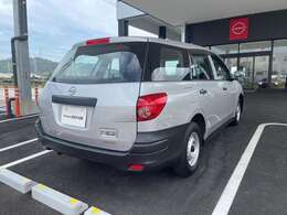 納車前には入念な点検整備をさせていただいております。もちろん、全車走行距離無制限のワイド保証付ですので、購入後安心して乗って頂けます。