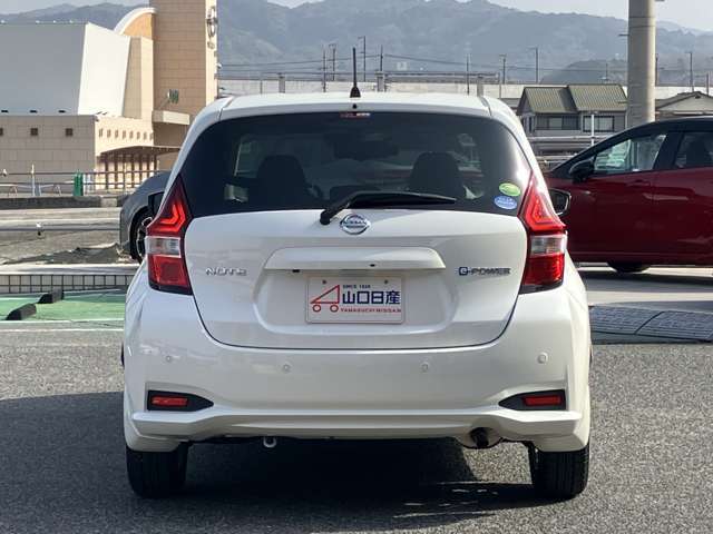 自動車保険も取り扱いしております。当社でご加入頂くと、カーライフをバックアップする‘日産カーライフ保険プラン’へ自動的にご加入頂けます。