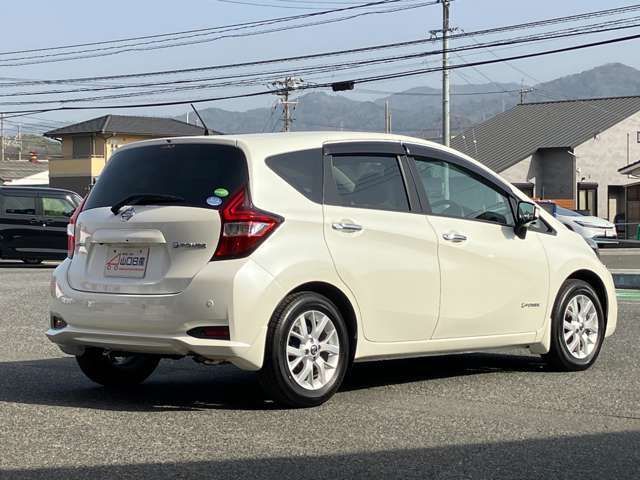 ★皆様いつも当店の車をチェックしていただき有難うございます☆じっくりご覧になってください☆是非一度ステージ23周南店にもご来店くださいね☆スタッフ一同お待ちしております★