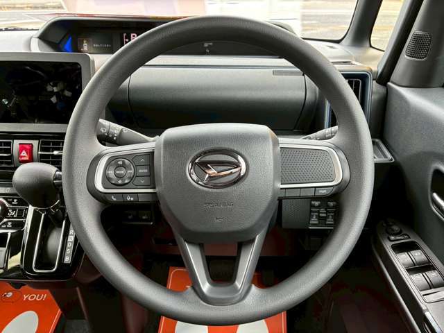 車探しを始めたばかりの人も大歓迎！オールメーカー展示してるので、色んな車種やグレード、色の中からお気に入りのお車を見つけてください！
