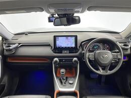 【インパネ全体】全方位で視界が広く、高い目線で運転もしやすいです！