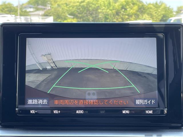 こちらオーディオ周りの写真になります。動作確認済みです。詳しい機能に関しましては装備欄を確認ください。車によっては多機能なナビなど、充実したオーディオがついている車両もあります。