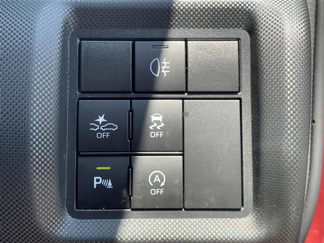 こちら運転席周りの操作部分・装備の写真になります。各部しっかり動作の確認をしておりますので、ご安心だくさい。また、第三者機関の鑑 定書もありますので、そちらも併せて、ご確認いただければ幸いです！