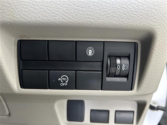 【運転席操作部】快適なドライブを楽しむための機能が装備されています！運転席から触れるので、使いやすいです！除菌プランいれていただくと、さらに清潔で安心していただけます！