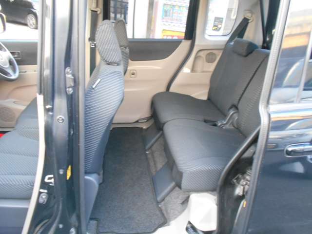 シートも破れやシミや汚れもなく大変きれいですよ♪ご連絡お待ちしております。0078-6002-040527