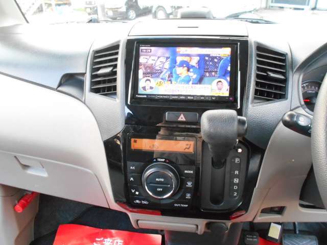 ダッシュボードも大変きれいです♪ご連絡お待ちしております。0078-6002-040527