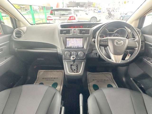 運転席廻りの画像です！操作スイッチ類も比較的に綺麗な状態です♪他に詳細画像をご希望の方はこちら！【1st@e-g-a.co.jp】へご連絡ください！